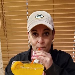 Meet your Posher, Jennifer r